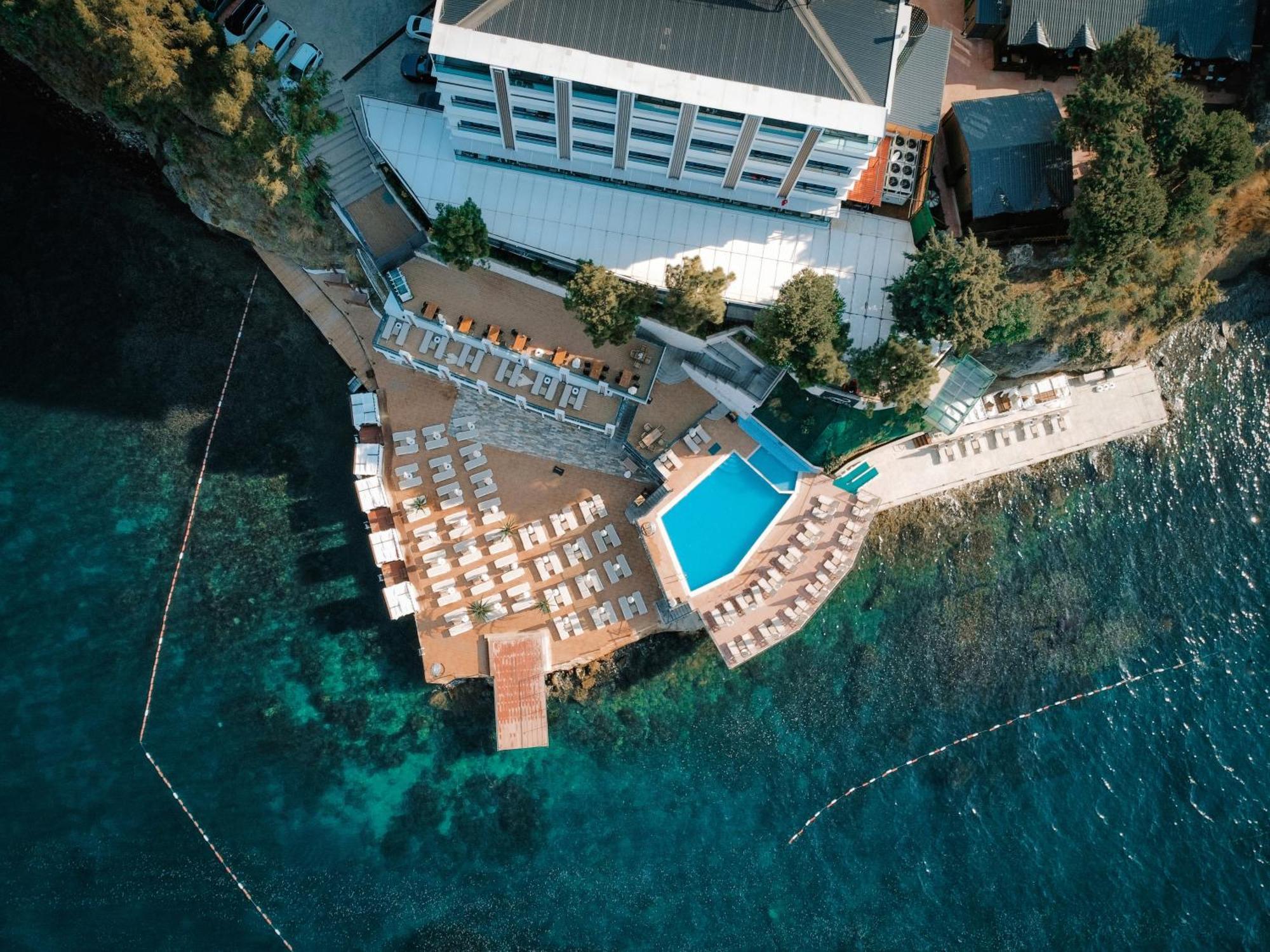 Vira Otel Suites Синоп Екстериор снимка