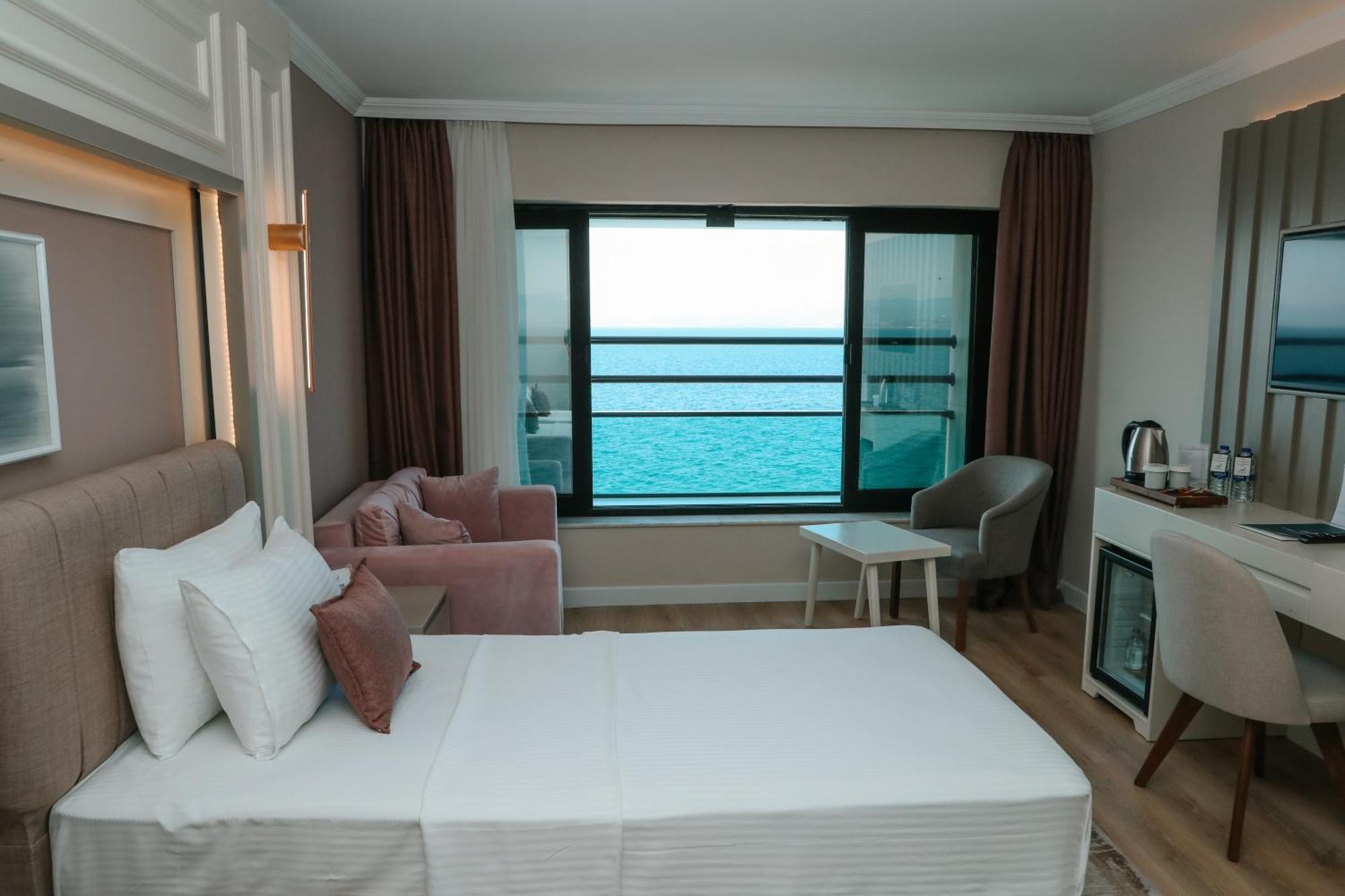 Vira Otel Suites Синоп Екстериор снимка