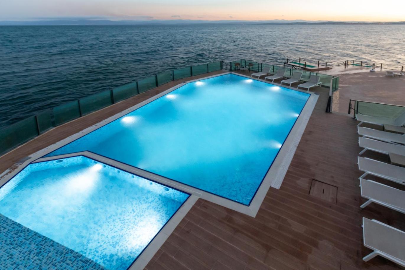 Vira Otel Suites Синоп Екстериор снимка
