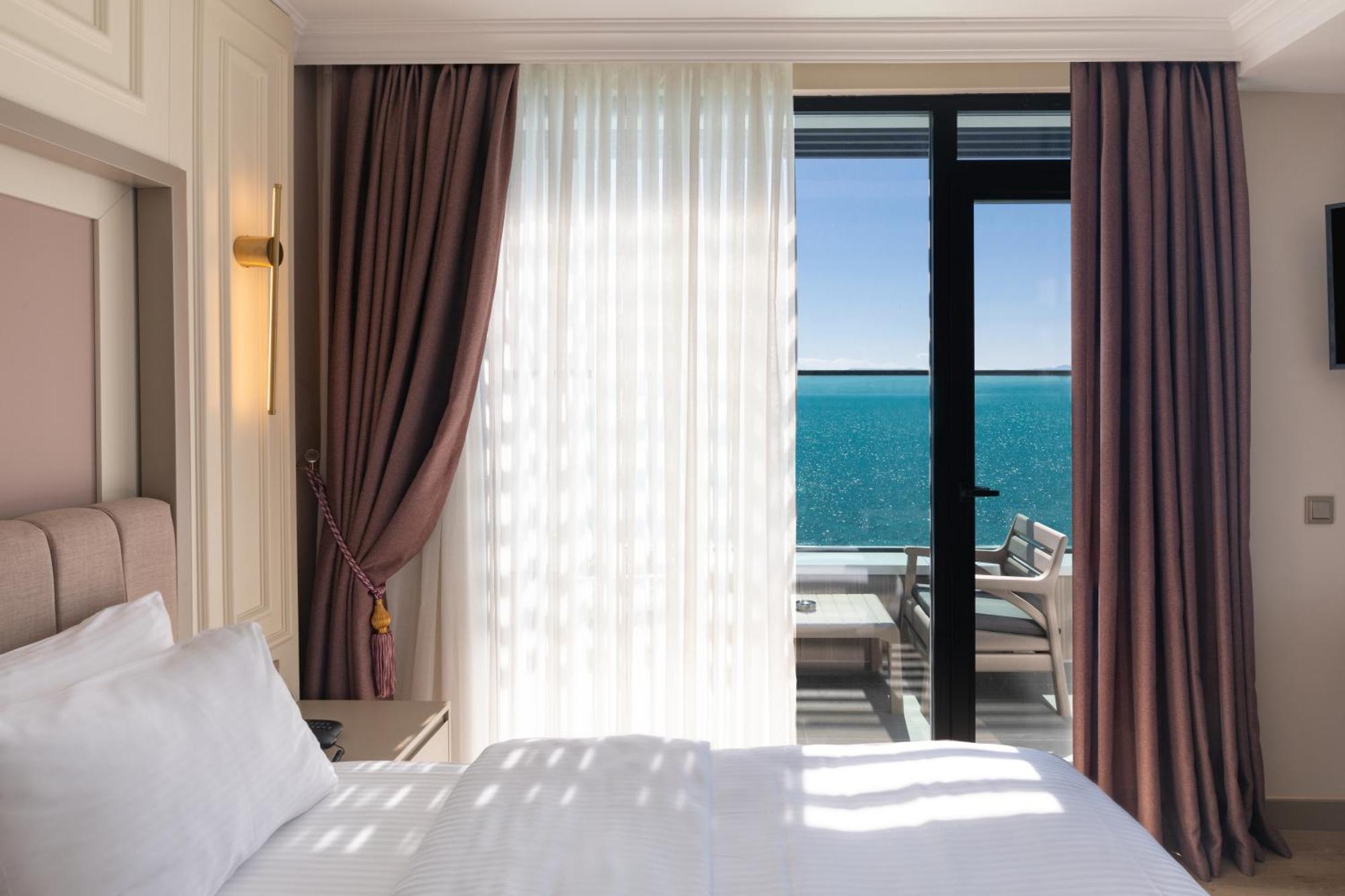 Vira Otel Suites Синоп Екстериор снимка